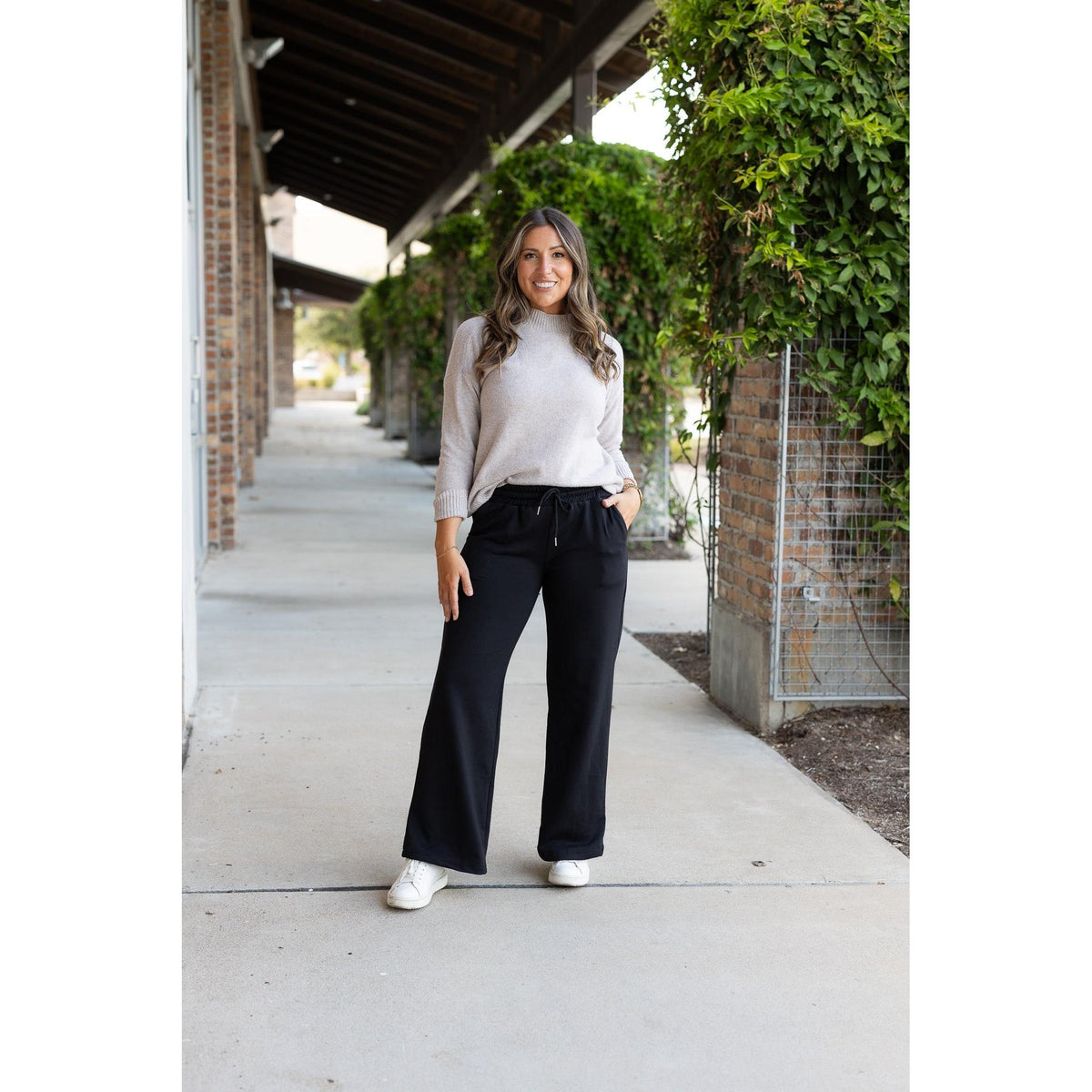 The Jenna - Comfy Wide Leg Fleece pants*