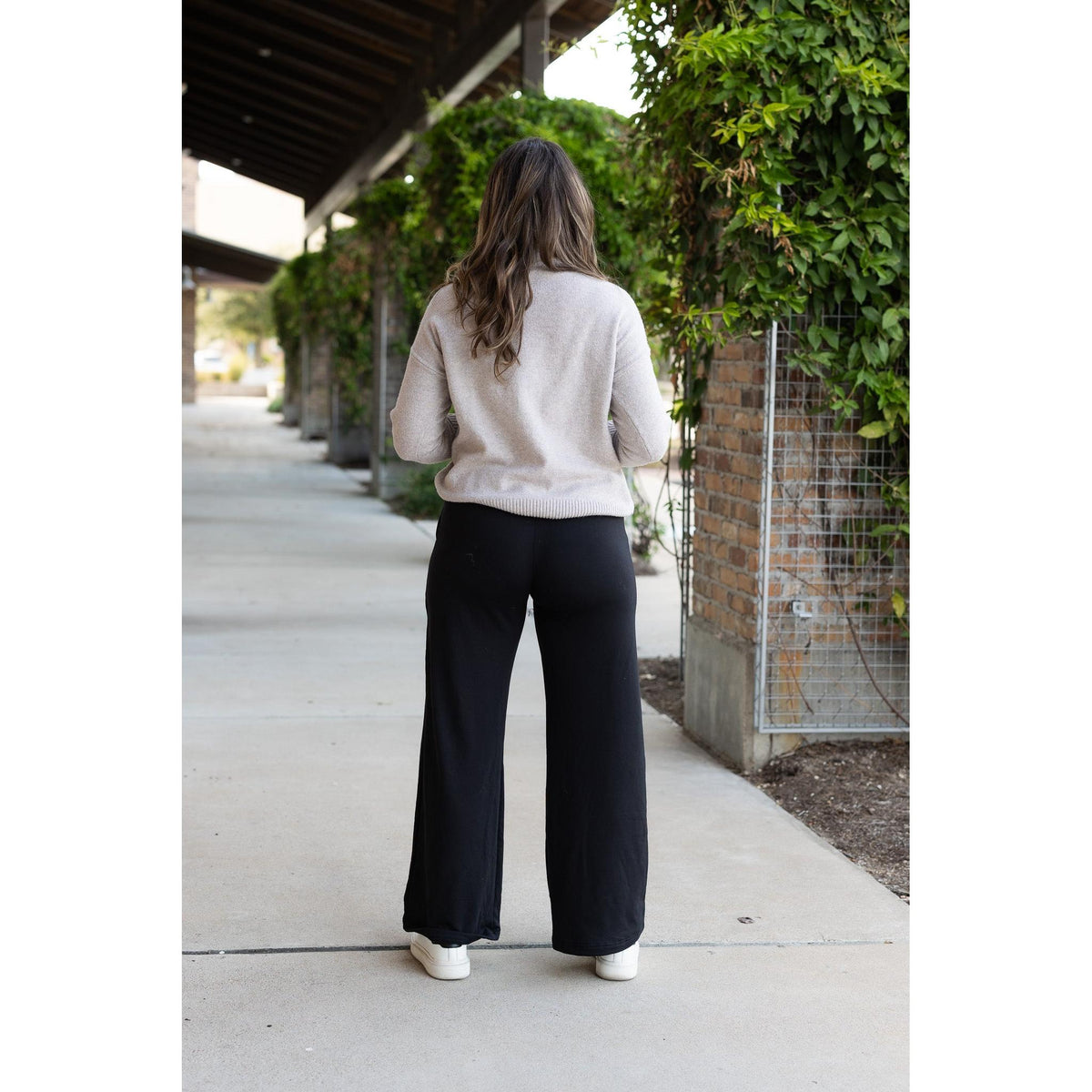 The Jenna - Comfy Wide Leg Fleece pants*